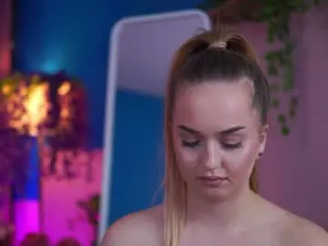 Chaturbate Live Sex of elyssawetxx