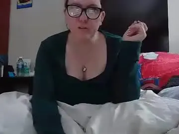 Chaturbate Nude Webcam of fuzzypeaches87