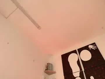 Chaturbate Nude Webcam of iamlola_