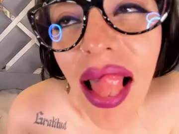 Chaturbate Sex Chat of isisnoir
