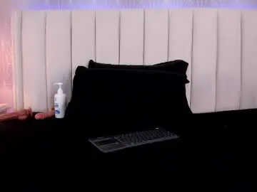 Chaturbate Live Porn of mia_medina