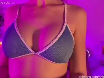Chaturbate Sex Cam of ashleykane2001