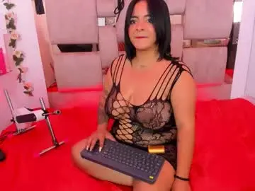 Chaturbate Live Sex Cam of luciana_ramirez__