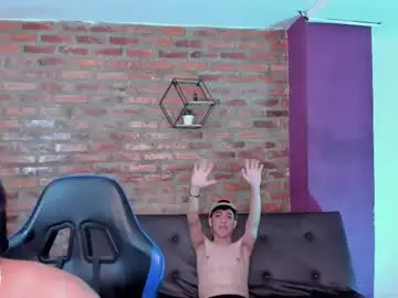 Chaturbate Live Sex Cam of space_boys18