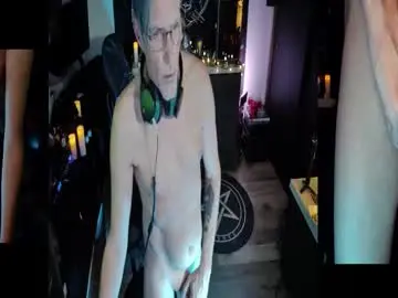 Chaturbate Live Sex Cam of d_j_strokes