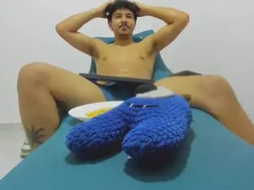 Chaturbate Live Sex Cam of galvis_bbc