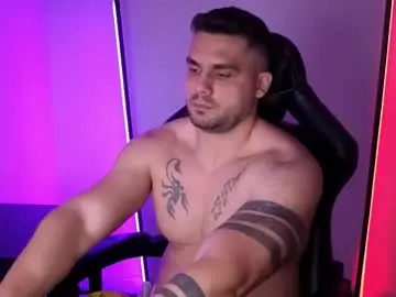 Chaturbate Live Sex Cam of celylow