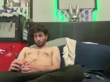 Chaturbate Free Porn Cam of pantslesstraveler_plt