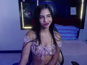 Chaturbate Live Sex Cam of perla_lovely