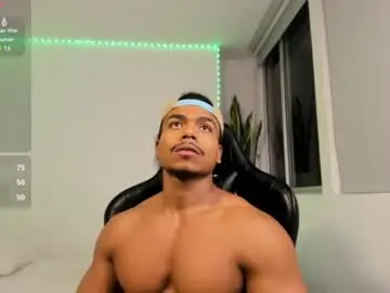 Chaturbate Best live sex cam show of xavier_colleman
