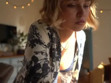 Chaturbate Adult Video Chat of ms_dira