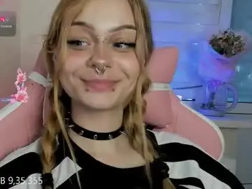 Chaturbate Sex Cam of melonipinkbb