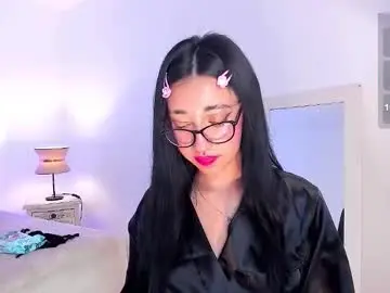 Chaturbate Live Sex Cam of mia_corner