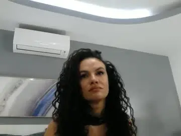 Chaturbate Sex Cam of sophiejoulia