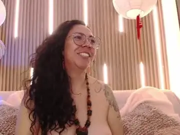 Chaturbate Live Sex Cam of velvet_curly