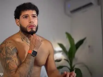 Chaturbate Sex Cam of yamp_bigcock