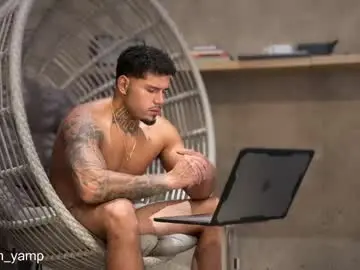 Chaturbate Sex Cam of yamp_bigcock