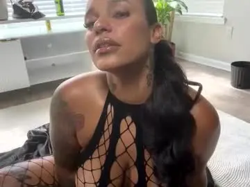 Chaturbate Adult Video Chat of alongcamelexy