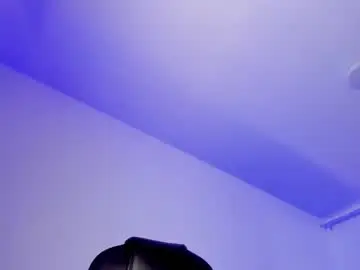 Chaturbate Free Live Porn of angelicious_boy