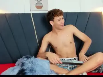 Chaturbate Live Porn of david_cum18