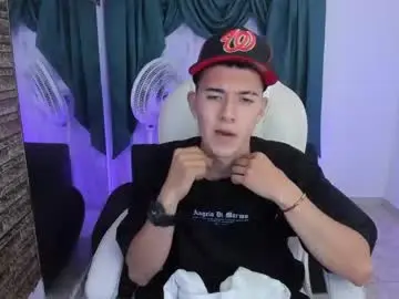 Chaturbate Private Sex Chat of aleckk_boy