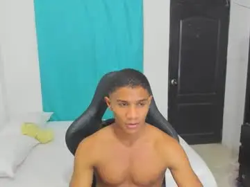 Chaturbate Adult Webcam of corzoethan