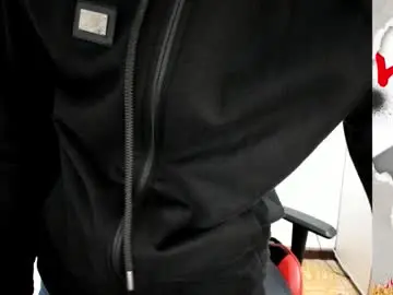 Chaturbate Live Porn of calihotcaliente27