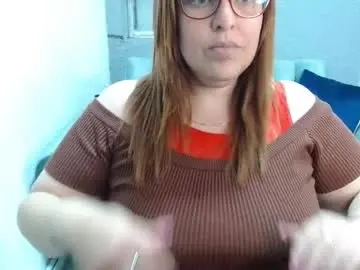 Chaturbate Free Porn Cam of kataleyamilf69