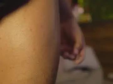 Chaturbate Best live sex cam show of logan_varela