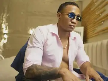 Chaturbate Watch Live Sex Cams of logan_varela