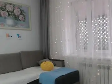 Chaturbate Live Sex Cam of velvetmoon123