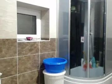 Chaturbate Live Sex Cam of velvetmoon123