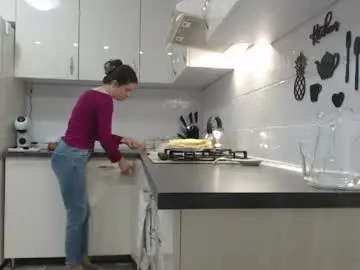 Chaturbate Live Sex Cam of velvetmoon123