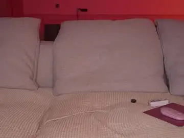 Chaturbate Live Sex Cam of your_wild_lexi