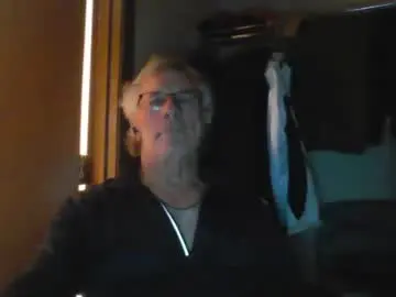 Chaturbate Live Sex Cam of milehi1958