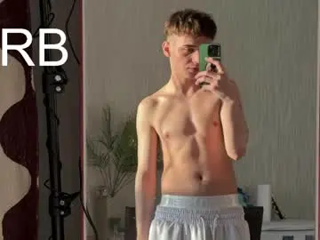 Chaturbate Live Sex Cam of simonboy592