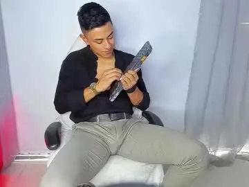 Chaturbate Live Sex Cam of lucii_fer_