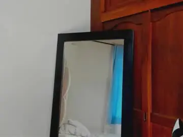 Chaturbate Live Sex Cam of mathews_smith