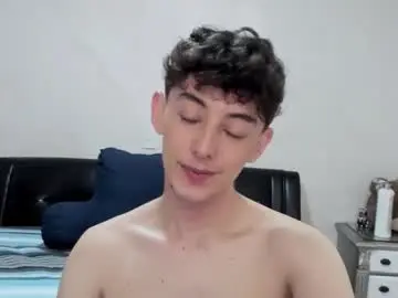 Chaturbate Live Sex Cam of mikebelf4