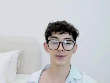 Chaturbate Adult Webcam of mikebelf4