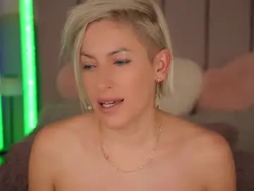 Chaturbate Live Porn of vickysecret96