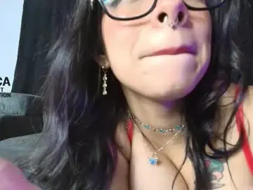 Chaturbate Best live sex cam show of yungelitamor_