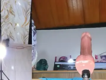 Chaturbate Live Sex Cam of aisha_funny