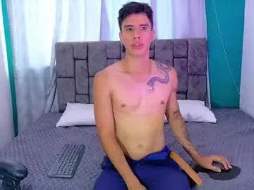 Chaturbate Nude Webcam of alexnovaa_