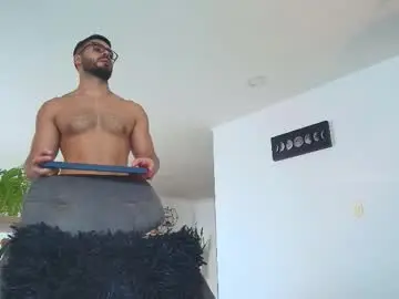 Chaturbate Live Sex Cam of andrew_west_