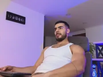 Chaturbate Live Sex of andrew_west_