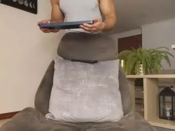 Chaturbate Live Sex Cam of andrew_west_