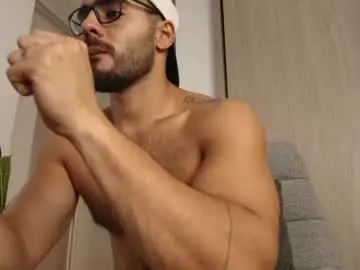 Chaturbate Best live sex cam show of andrew_west_