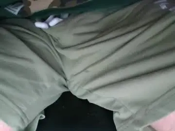 Chaturbate Live Porn of armystudd22