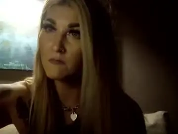 Chaturbate Free Live Porn of bombshellbaddieoc